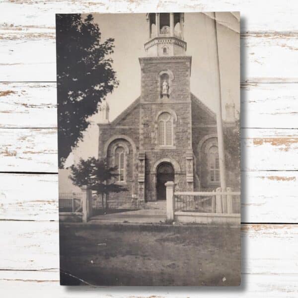 Église Saint-Henri. Cartes postales du Mascouche d'autrefois