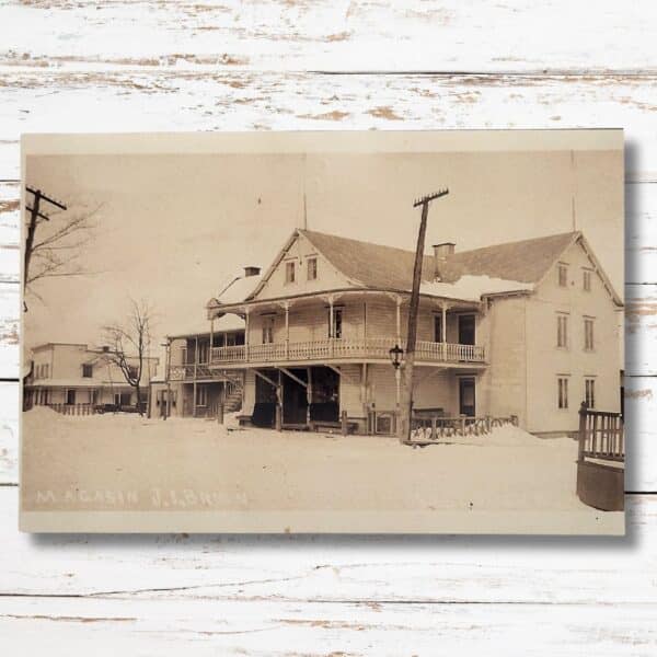 Magasin général. Cartes postales du Mascouche d'autrefois
