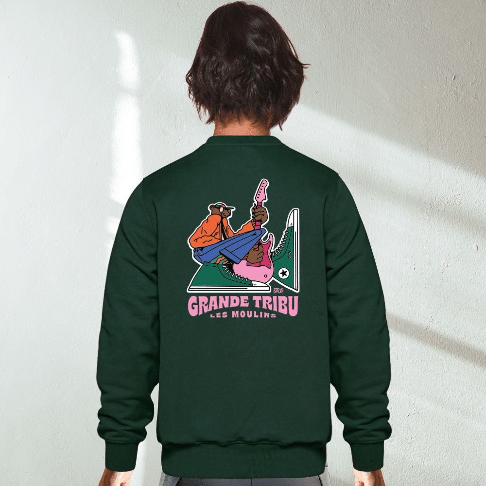Crewneck vert forêt du festival Grande Tribu, vu de dos